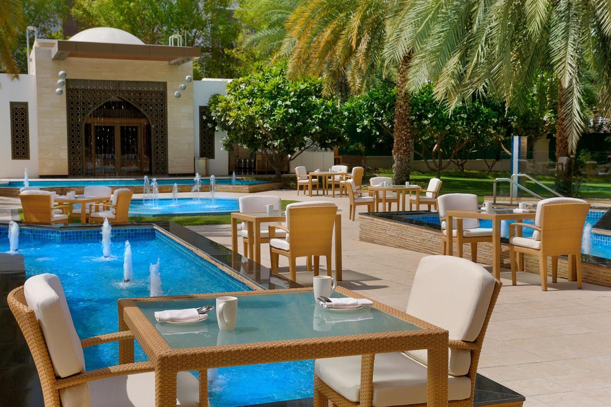 Sheraton Oman Hotel Muscat Exterior foto The Westin Dubai