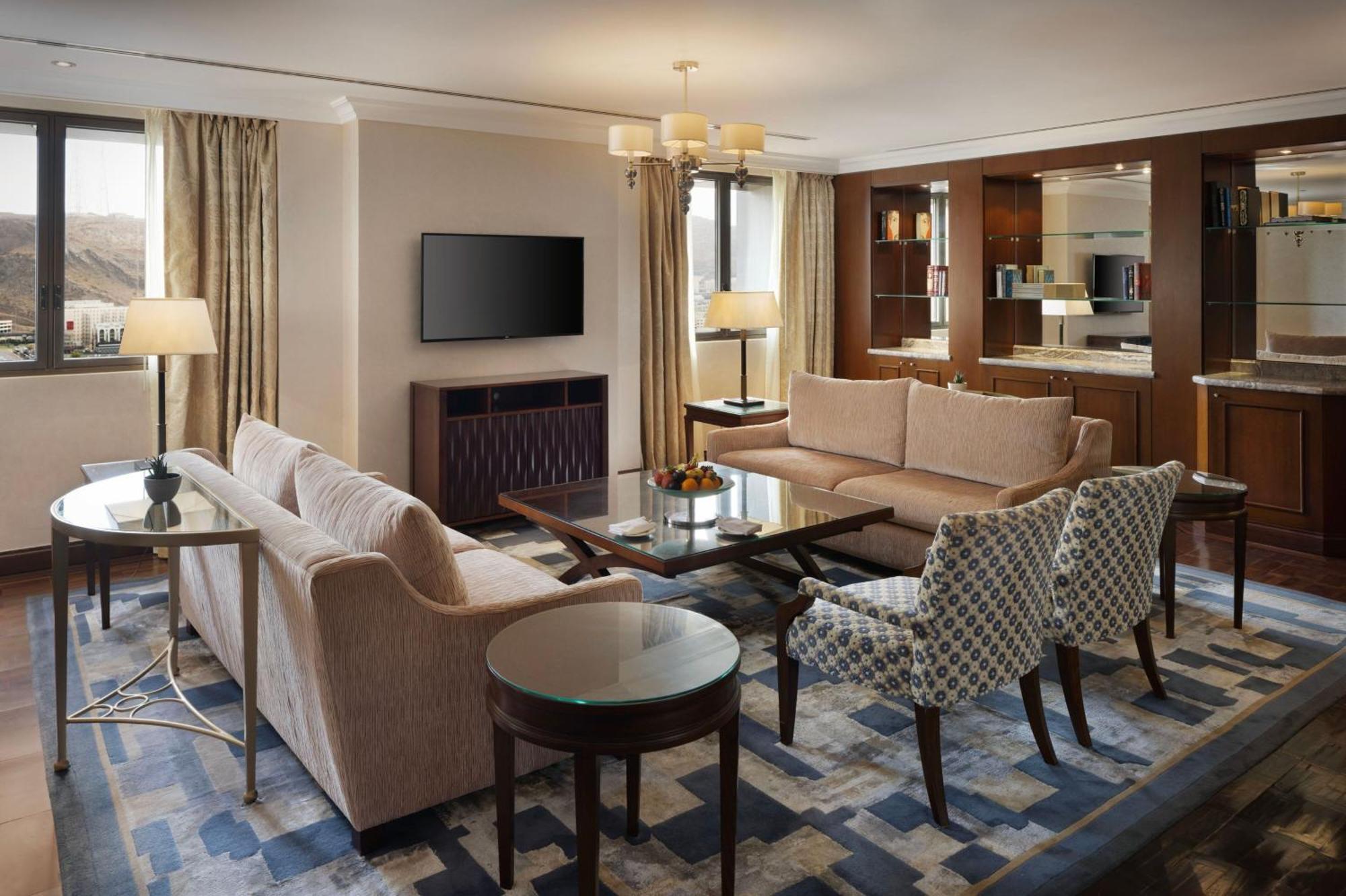Sheraton Oman Hotel Muscat Exterior foto A living room at the hotel