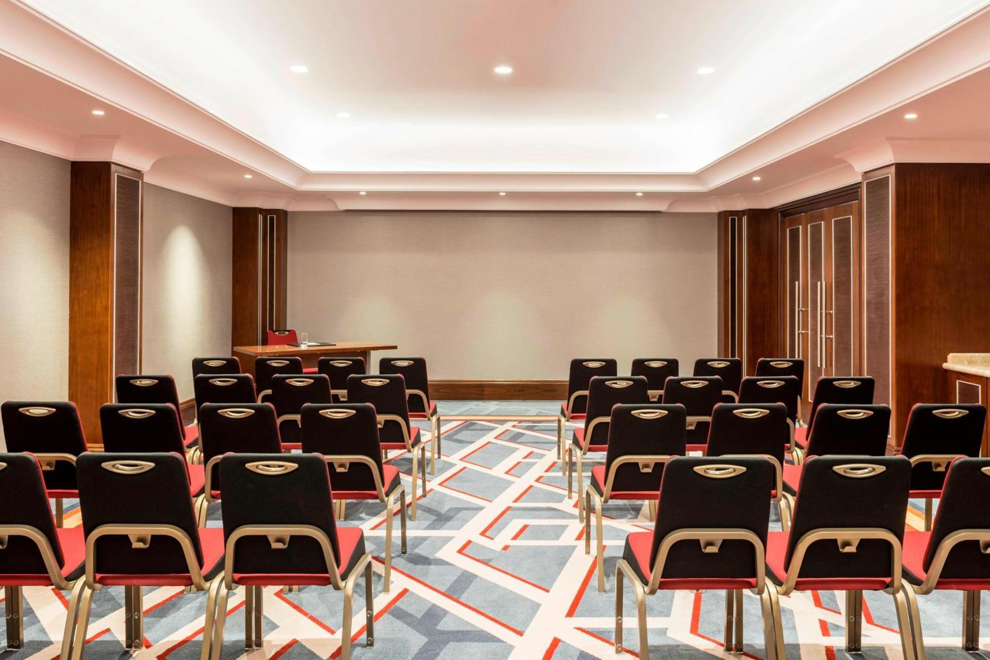 Sheraton Oman Hotel Muscat Exterior foto Meeting room